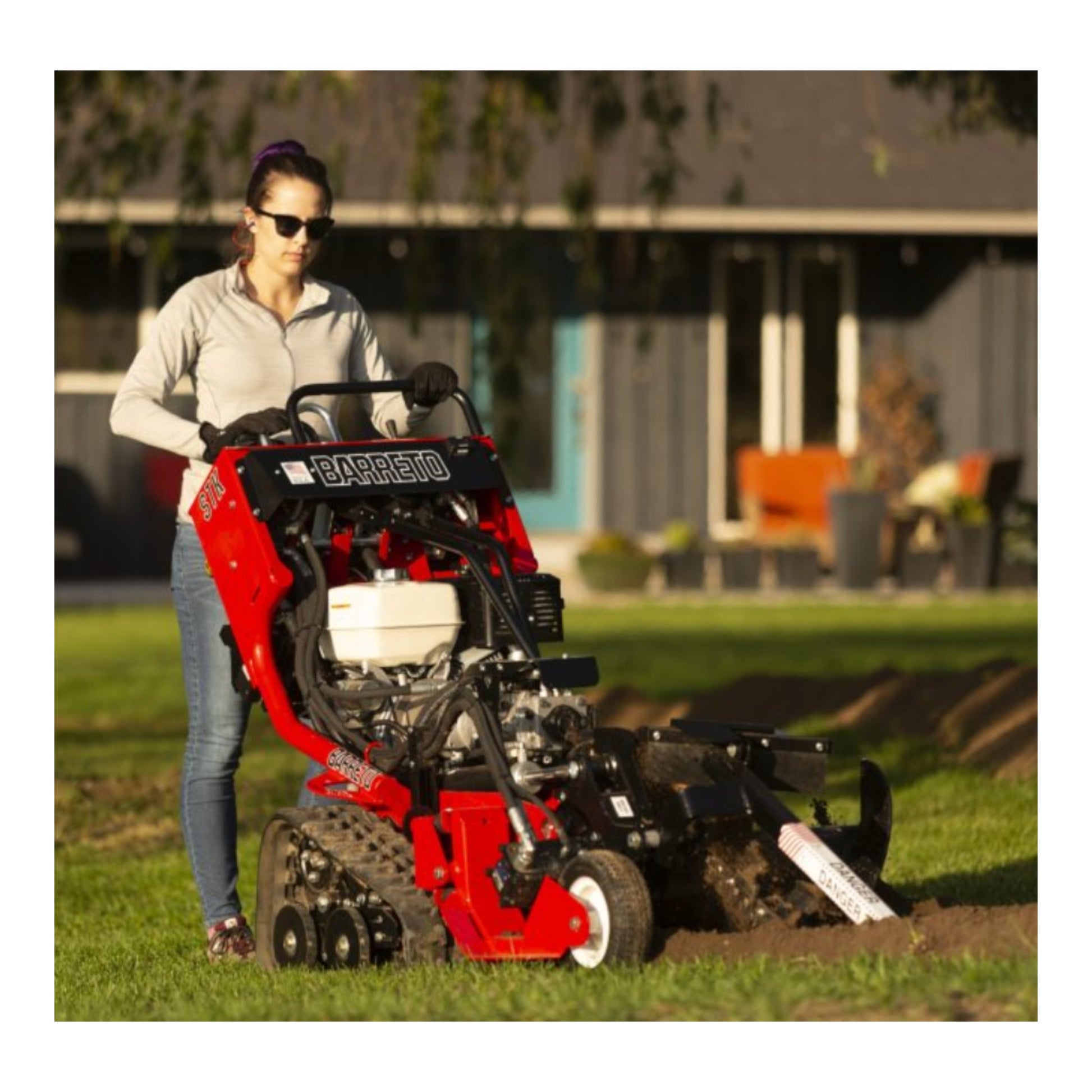 Barreto 1624STK Briggs & Stratton Vanguard 16 HP track trencher with hydraulic drive and 24–30 inch digging depth