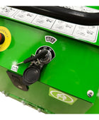 HOCXNEV66 4X4 双向电动自卸车，载重量 300 公斤（661 磅），120V