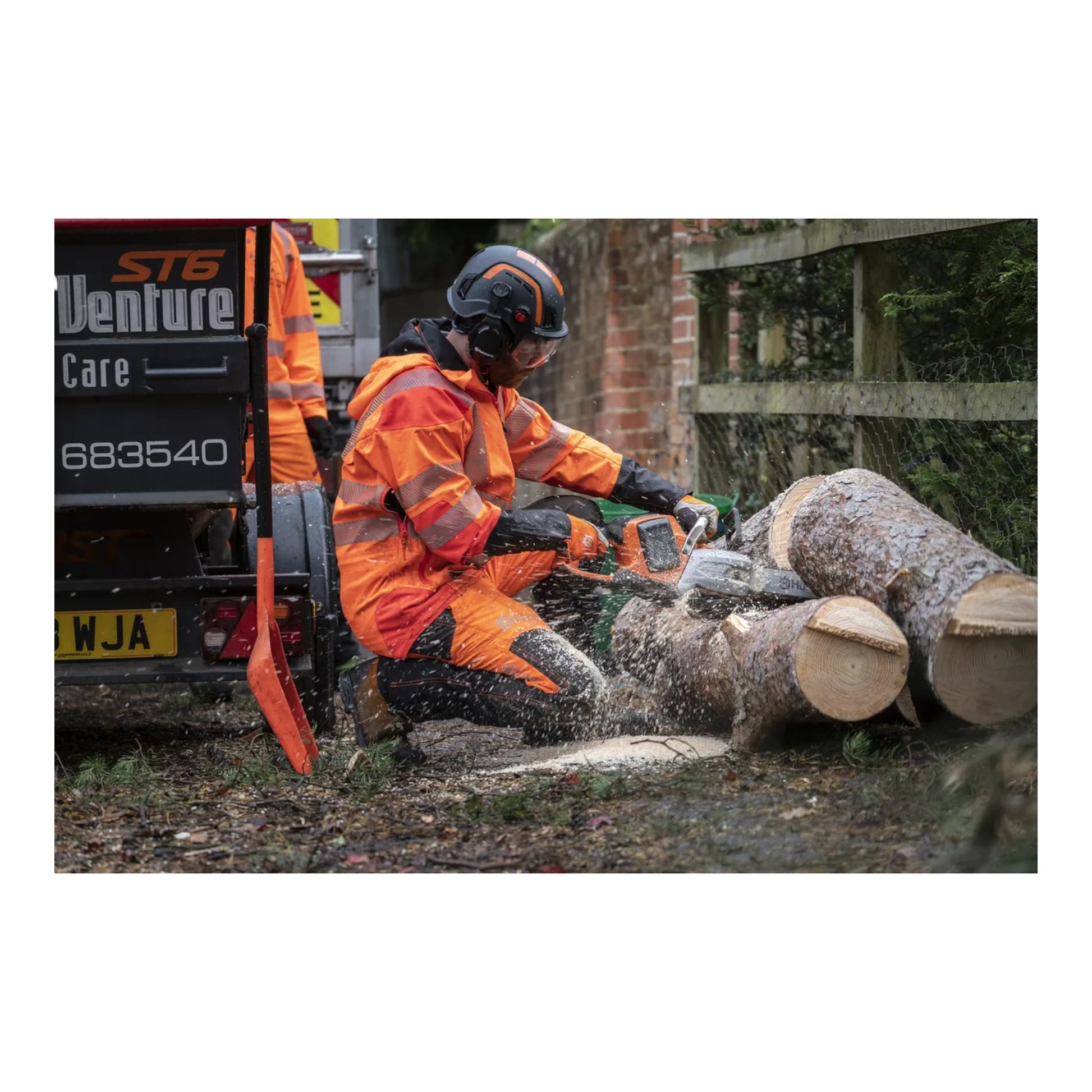 Husqvarna 540i XP Kit Electric Chainsaw — House Of Contractors