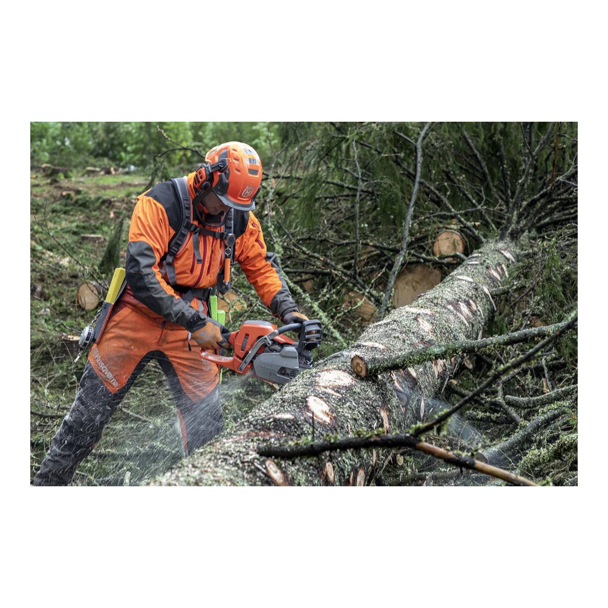 Husqvarna 550XPII Gas Chainsaw — House Of Contractors Inc.