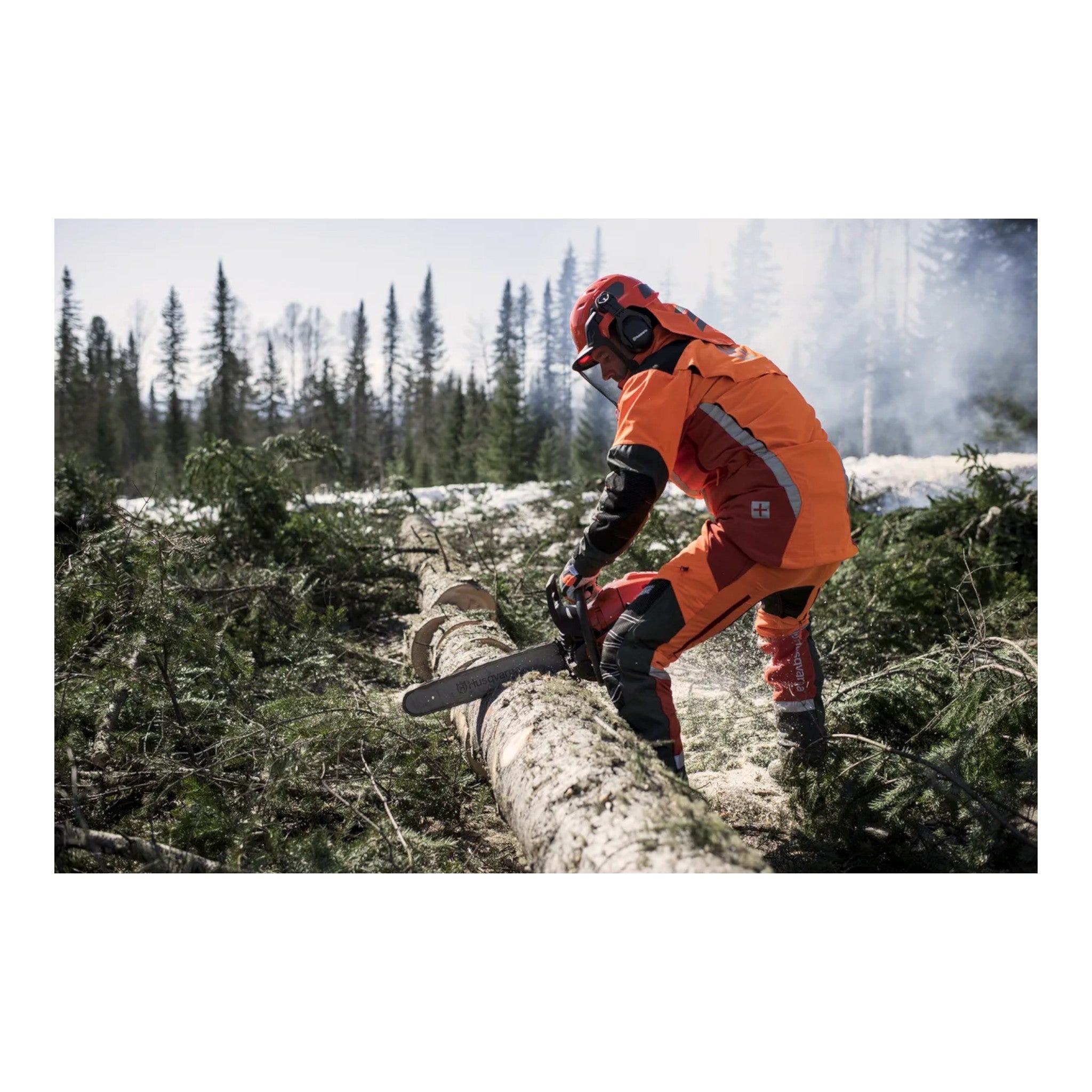 Husqvarna 565 Gas Chainsaw — House Of Contractors Inc.