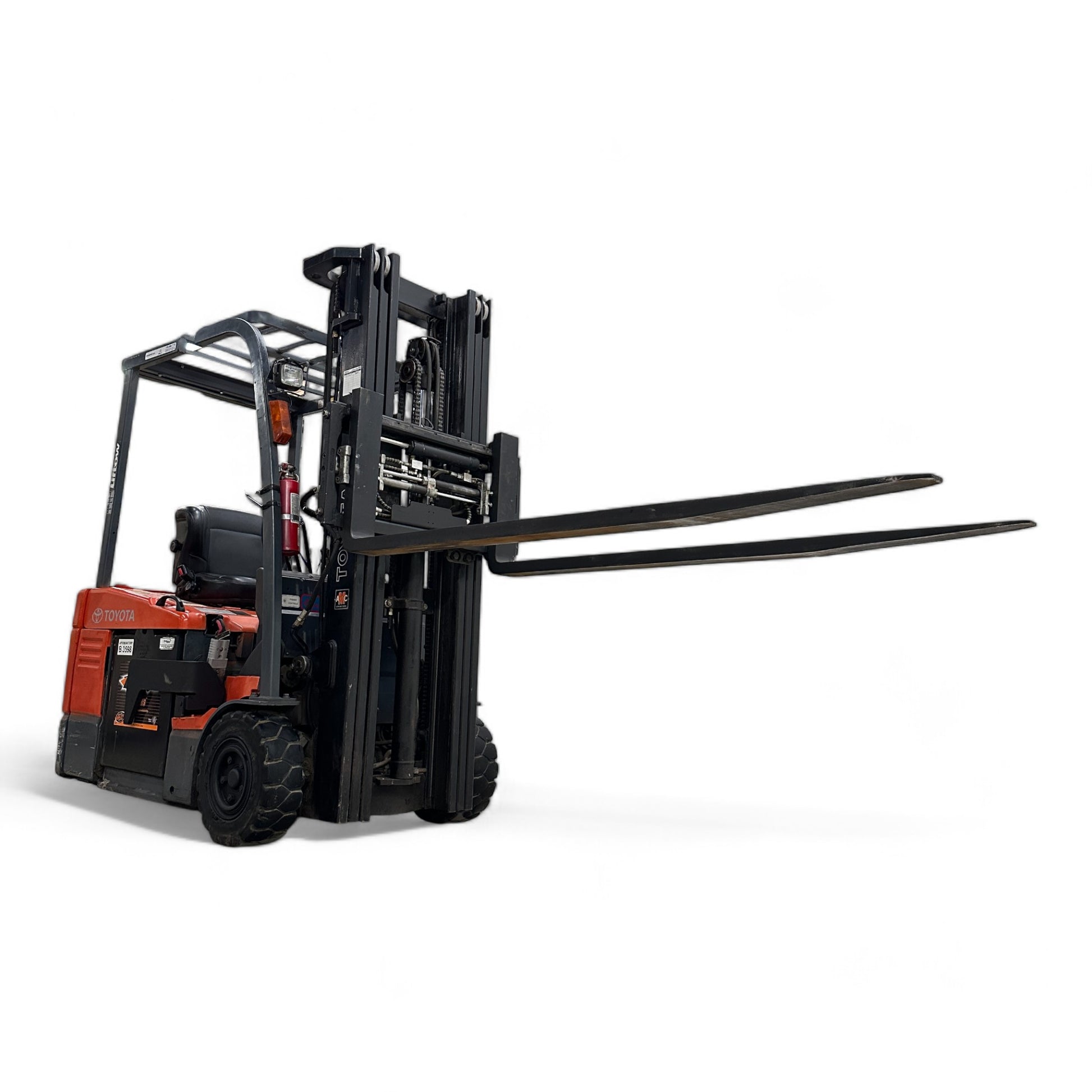 Toyota 7FBEU15 3 Wheel Electric Forklift, 3000 lb (1360 kg) Capacity, Fork Positioner, Charger Included