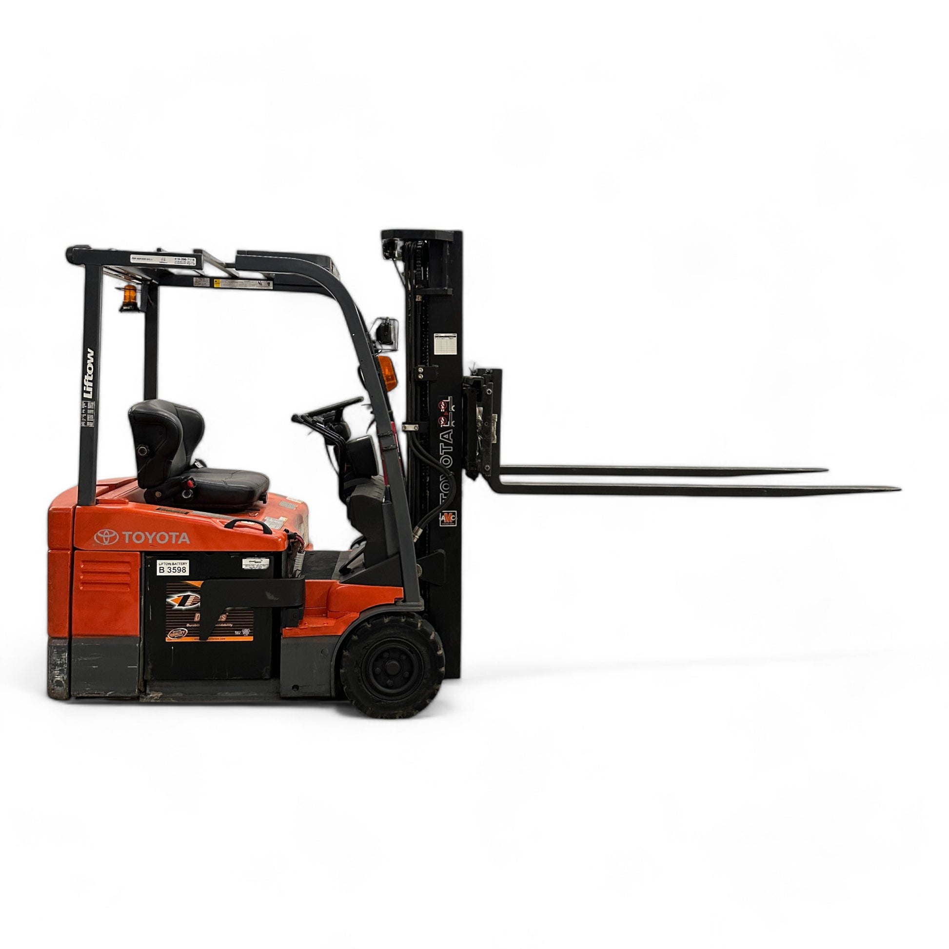 Toyota 7FBEU15 3 Wheel Electric Forklift, 3000 lb (1360 kg) Capacity, Fork Positioner, Charger Included