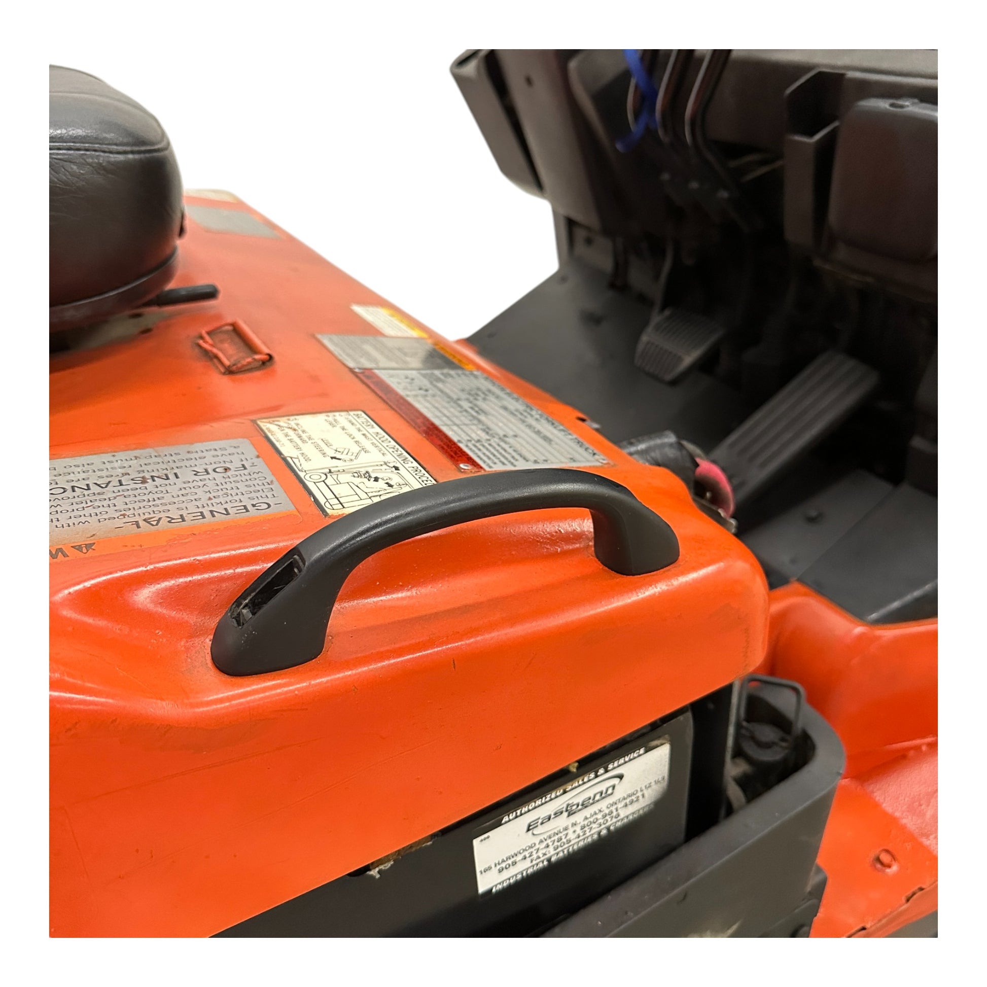 Toyota 7FBEU15 3 Wheel Electric Forklift, 3000 lb (1360 kg) Capacity, Fork Positioner, Charger Included