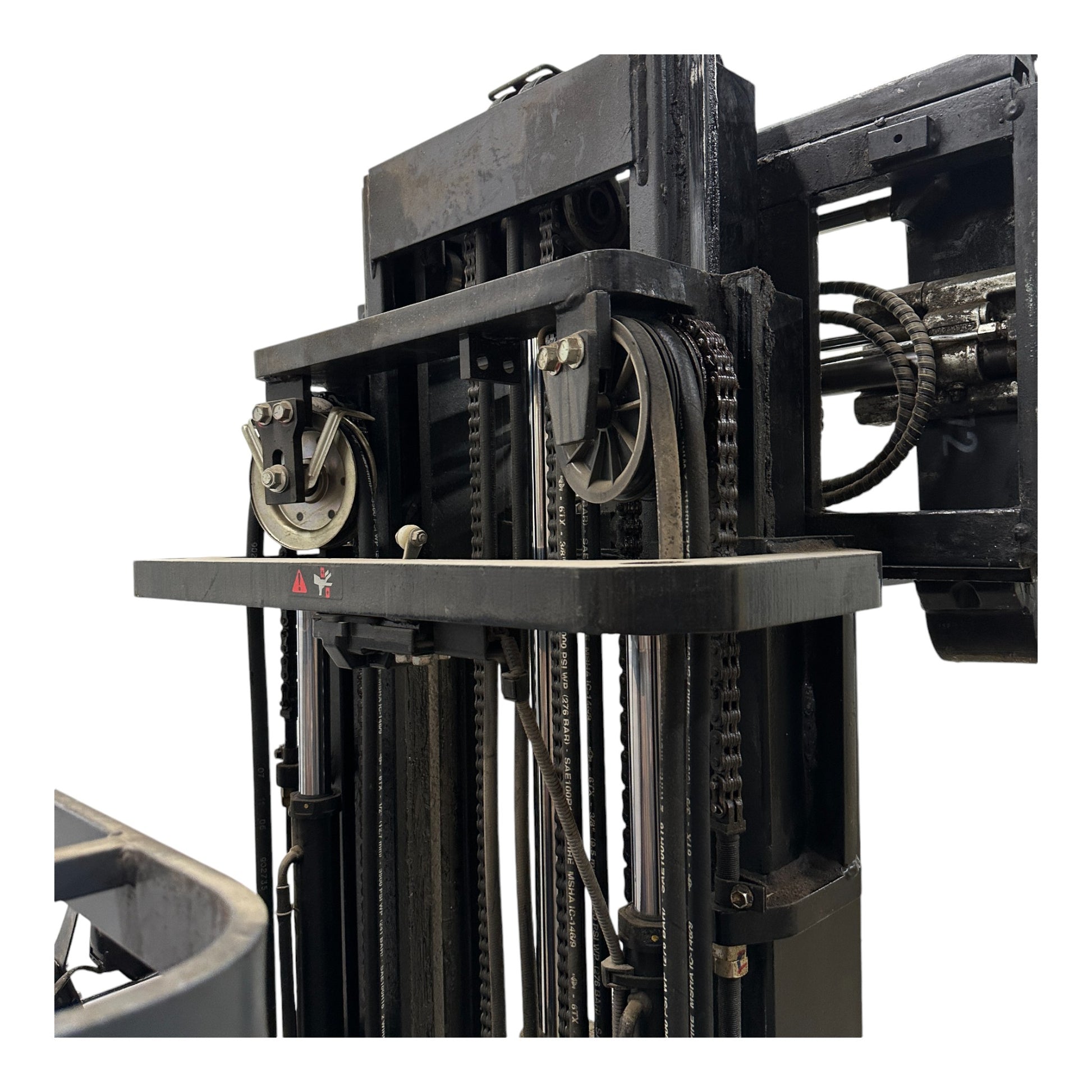 Toyota 7FBEU15 3 Wheel Electric Forklift, 3000 lb (1360 kg) Capacity, Fork Positioner, Charger Included