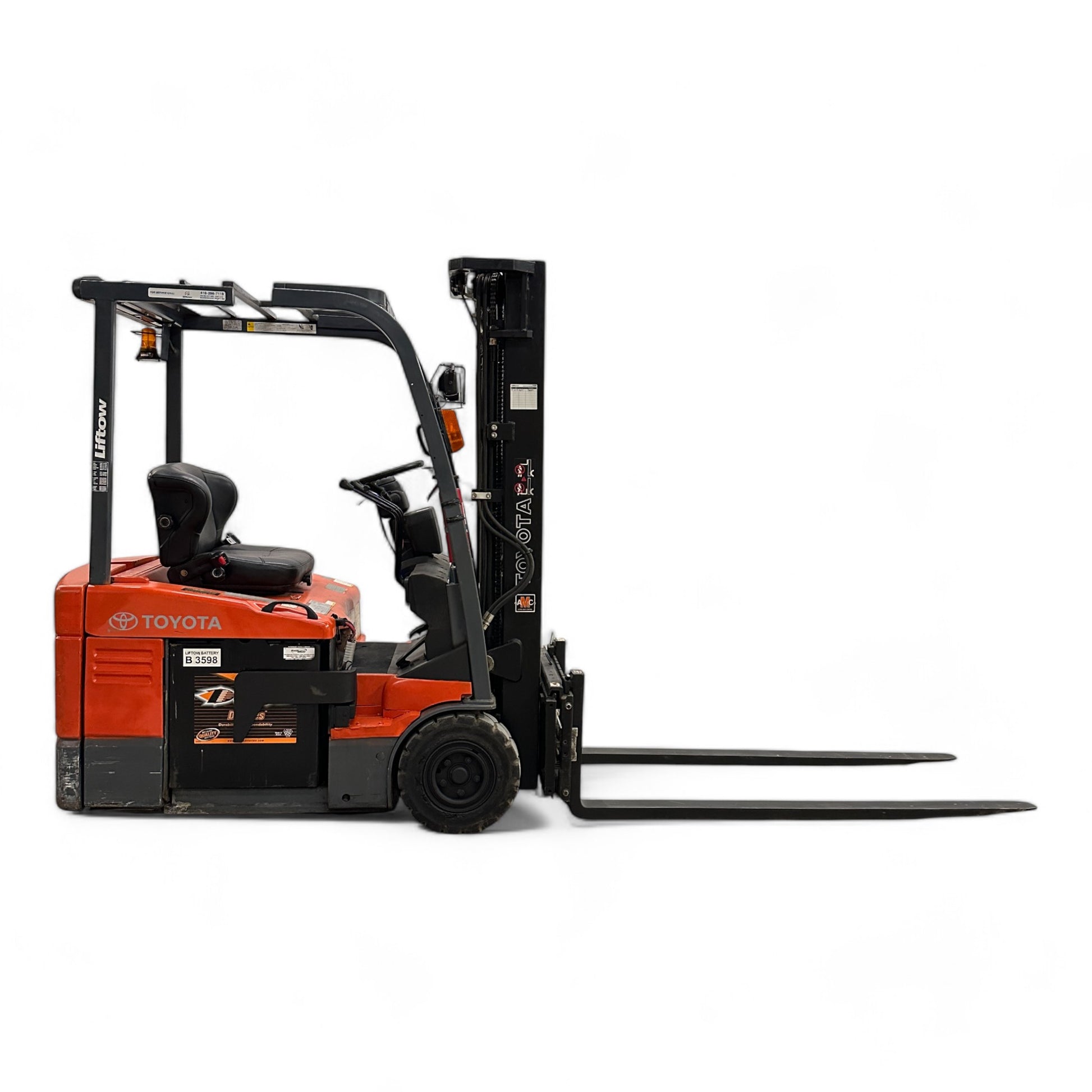 Toyota 7FBEU15 3 Wheel Electric Forklift, 3000 lb (1360 kg) Capacity, Fork Positioner, Charger Included
