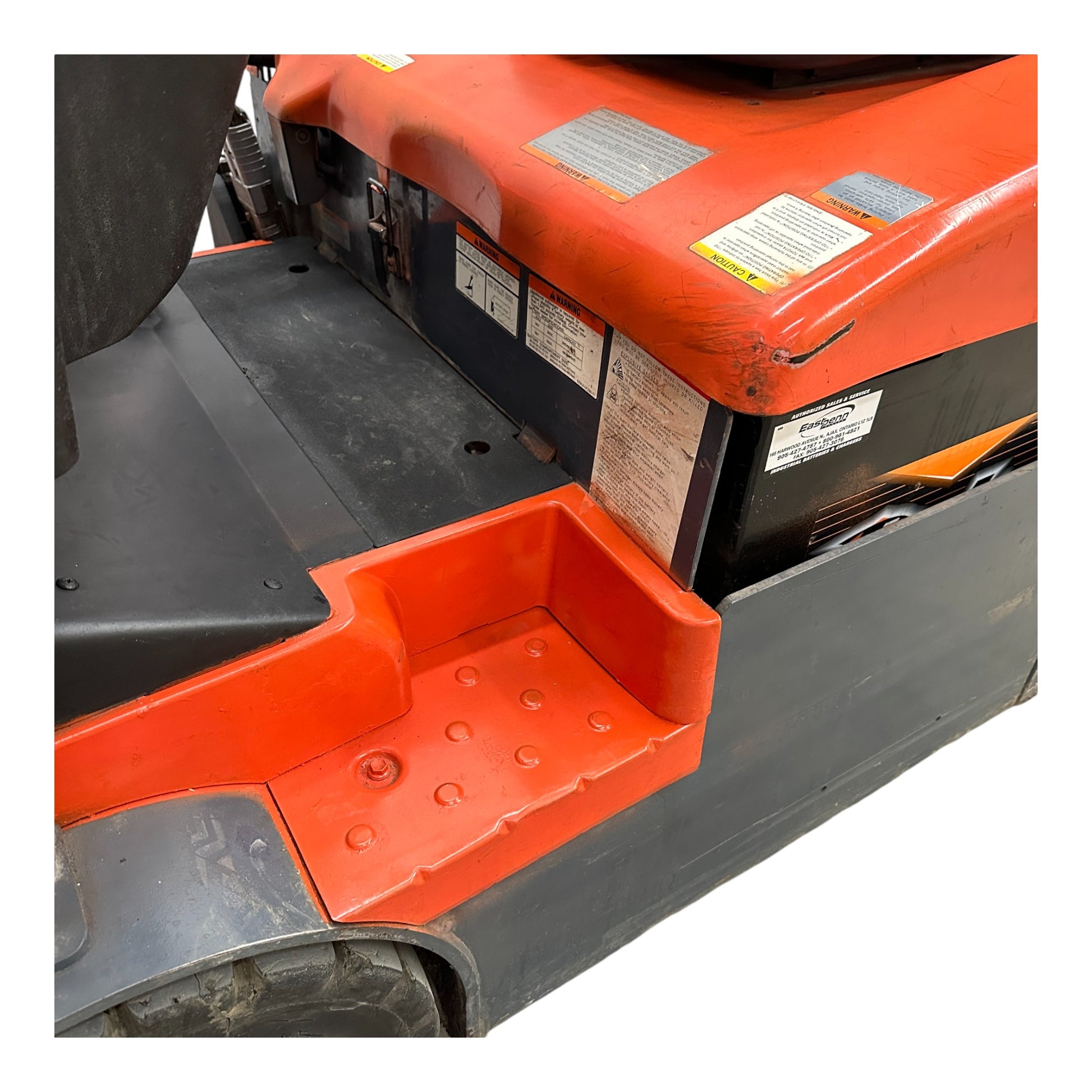 Toyota 7FBEU15 3 Wheel Electric Forklift, 3000 lb (1360 kg) Capacity, Fork Positioner, Charger Included