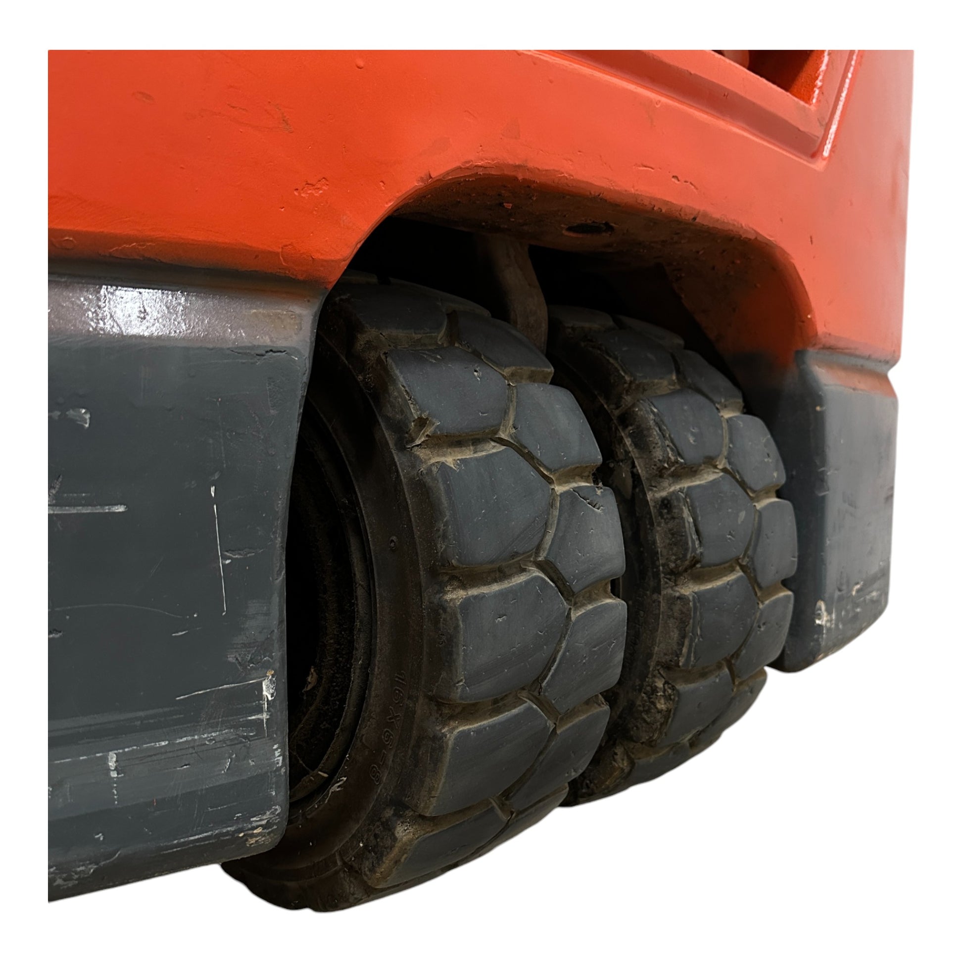 Toyota 7FBEU15 3 Wheel Electric Forklift, 3000 lb (1360 kg) Capacity, Fork Positioner, Charger Included